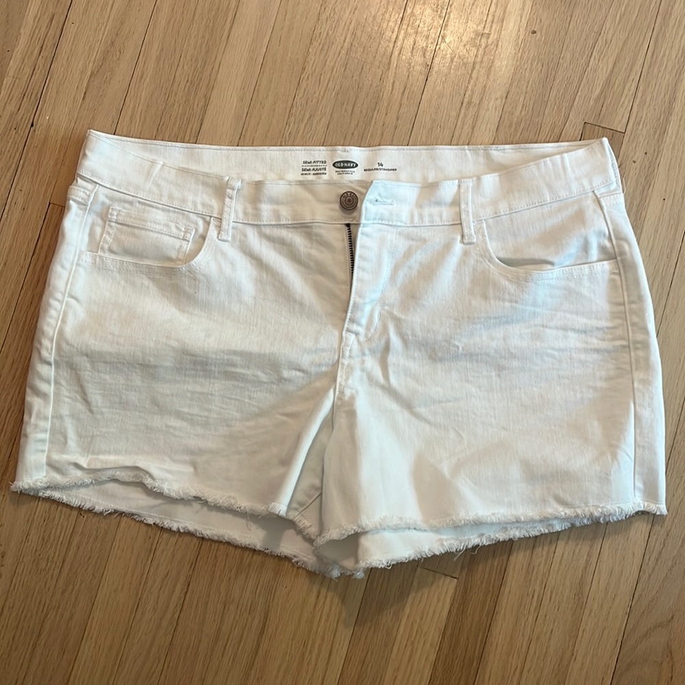 Old Navy semi fitted white jean shorts